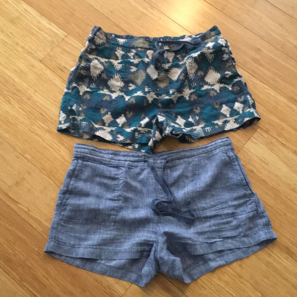 Caslon Linen Shorts L two pair!